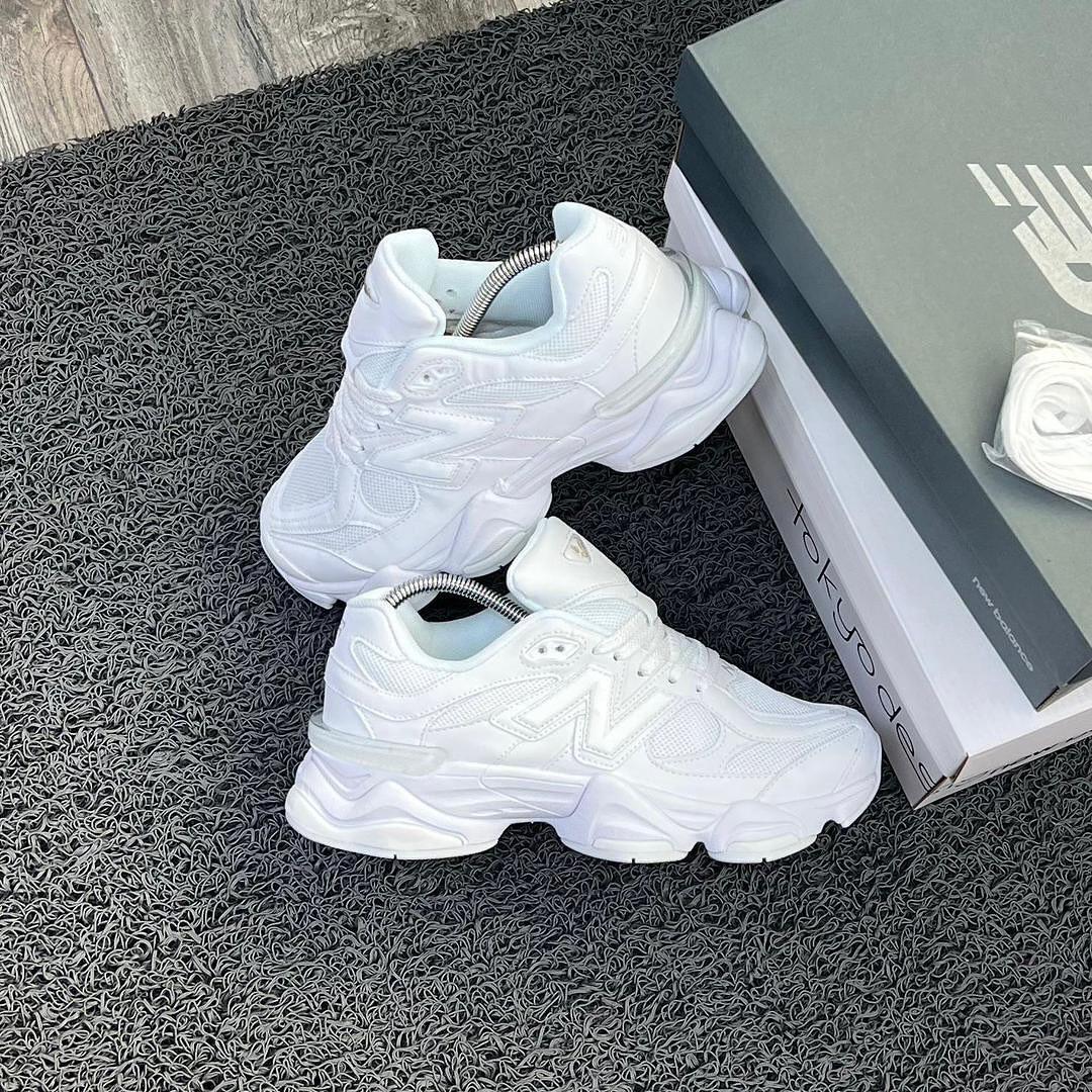 NIKE 9060